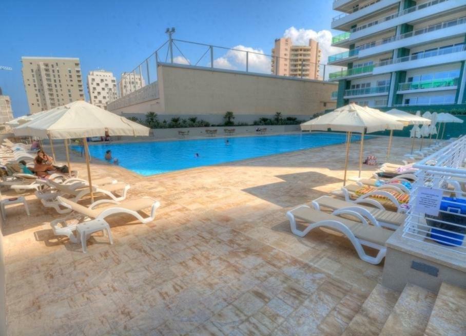 Gorgeous Apartment With Terrace In Fort Cambridge, Pool Sliema Ngoại thất bức ảnh