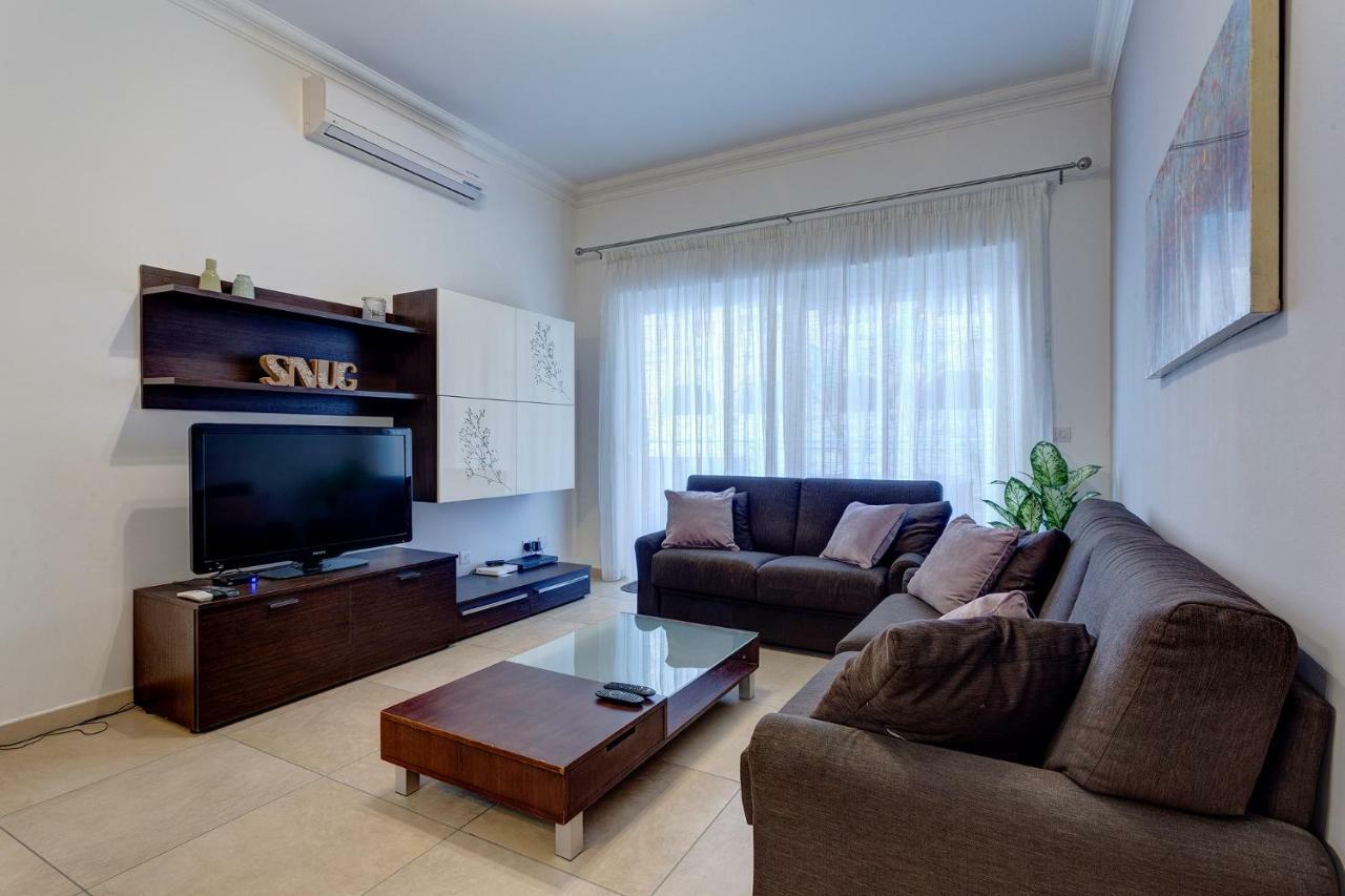 Gorgeous Apartment With Terrace In Fort Cambridge, Pool Sliema Ngoại thất bức ảnh